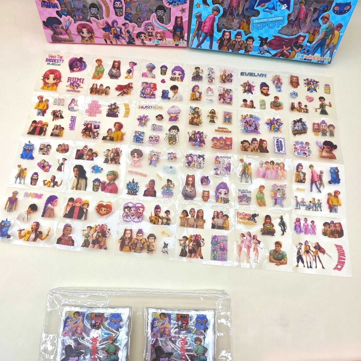 MOON 100pcs Kids Toddlers Capybara Kpop Stickers in Gift Box Party Bag Fillers Boys Girls Teachers as Reward Craft Scrapbooking (Kpop)