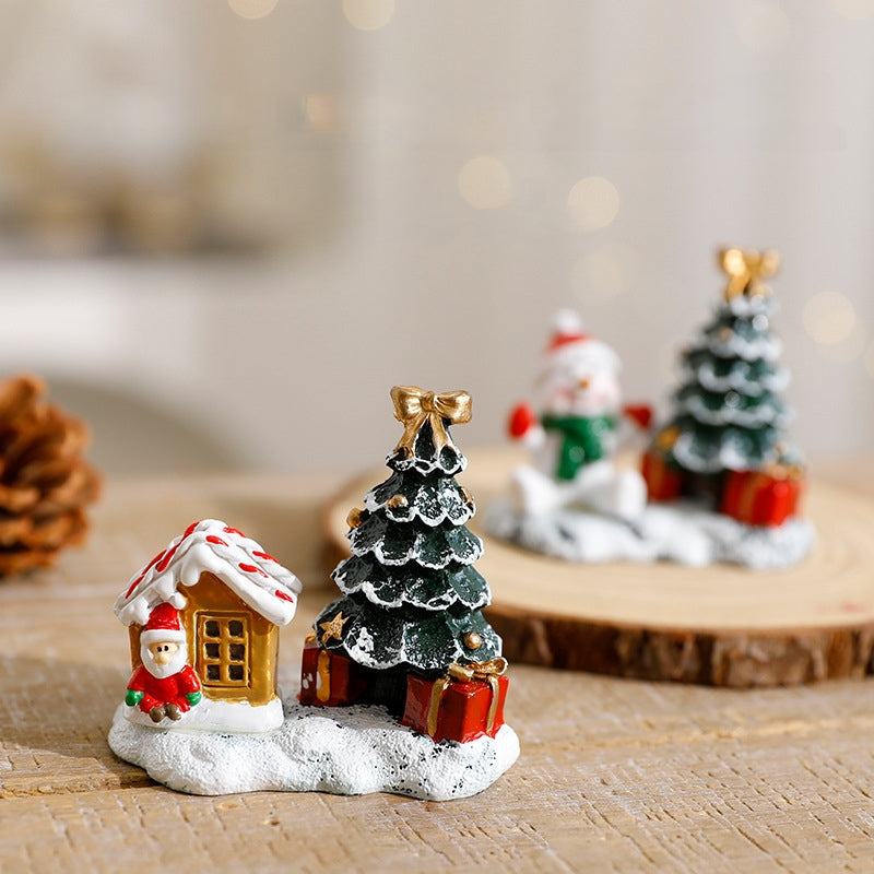 Christmas Miniature Ornament Kits Mini Xmas Style Figurines Reindeer Christmas Tree Cute Cartoon Xmas Decor for Home Garden Party Decor Desktop Decoration
