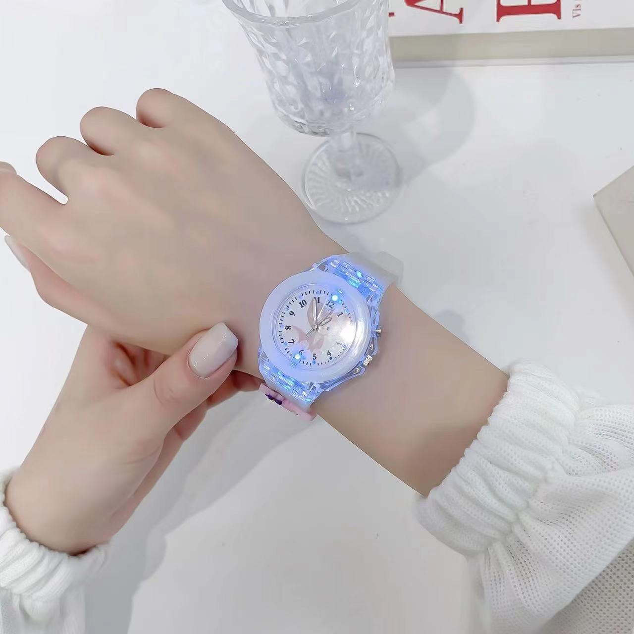 Toys for 3-8 Year Old Girls Boys, Toddler Watches Gifts for Kids 4-9 Birthday Gifts Learning Toys glow in dark Watch(Cinnamoroll)