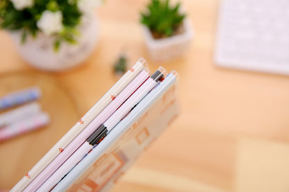 Monthly Planner Journal Notebook London Souvenirs London bus telephone Perfect For Home/Study or Office Use Gift Notepad for school writing (A(Random Color))