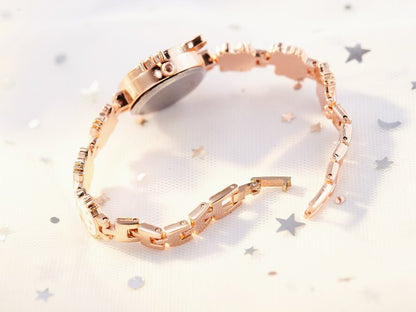 Analogue Quartz Watch with Stainless Steel Strap Bracelet Cats Girls Toddler Watches Gifts for Kids Birthday Gifts Gift Box