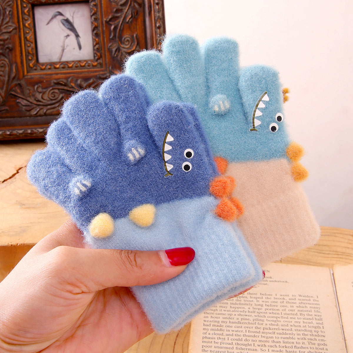 Full Finger Gloves Dinosaur Cat Capybara Winter Knit Warm Mittens Soft Lined Fleece Thermal Outdoor Stretchy Gloves for Kids boys girls (Dinosaur)