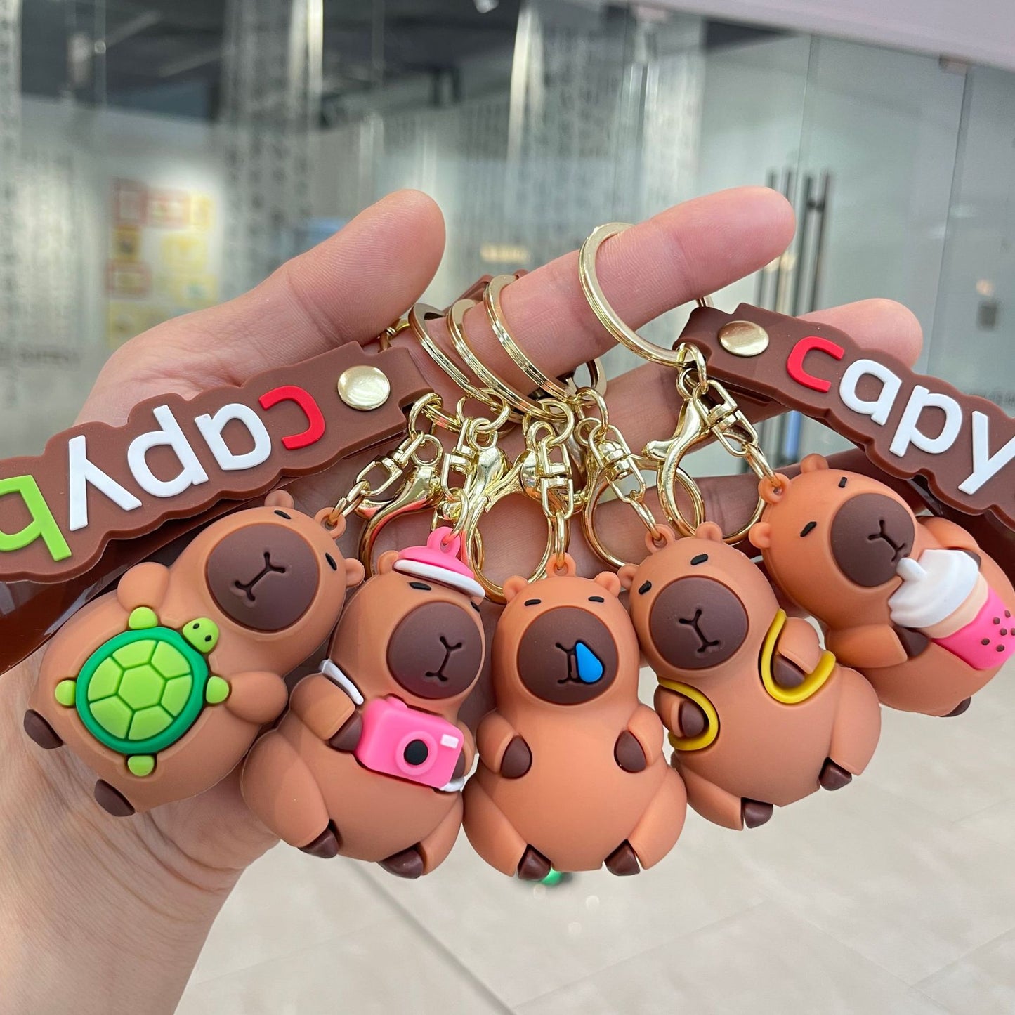 Keyring Keychain School bag Ornament Key Ring Decoration Cute Gifts for Women Girls Boys Pendant Key Chain Jewelry Gift For Kids (Capybara)