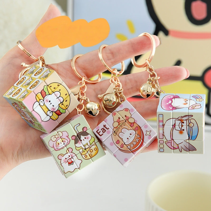 Mini cube Demon Keychain, Cartoon Hunters Figure Key Pendants Silicone for Bag backpack Keyring Decoration Pendants Adults Party Favors Birthday Party Supplies (Hamster)