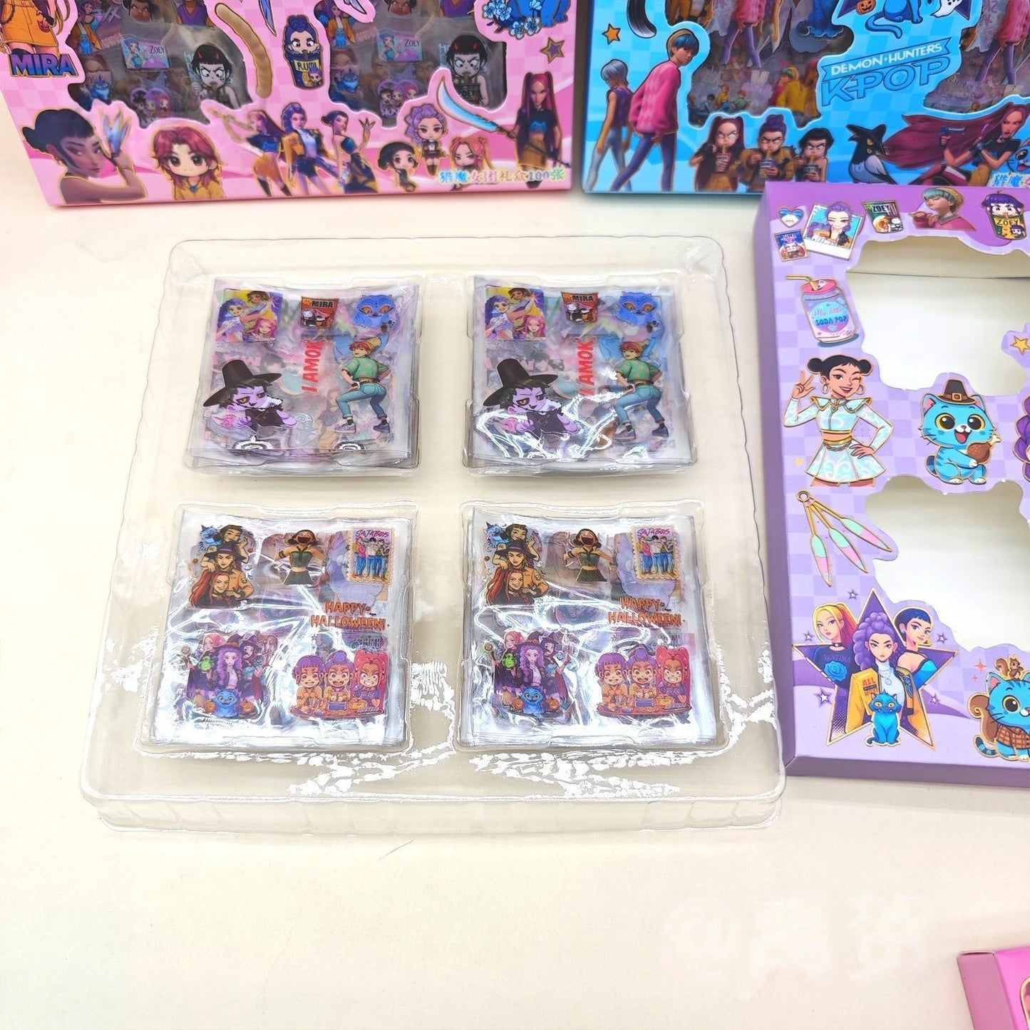 100pcs Kids Toddlers Capybara Kpop Stickers in Gift Box Party Bag Fillers Boys Girls Teachers as Reward Craft Scrapbooking (Capybara)