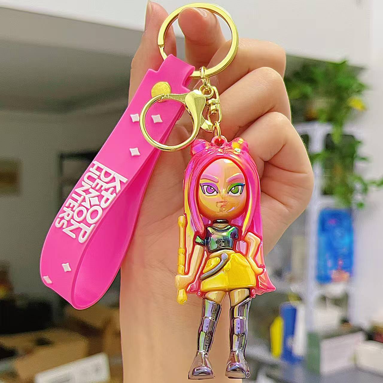 Kpop 1pcs Demon Keychain, Cartoon Hunters Figure Key Pendants Silicone for Bag backpack Keyring Decoration Pendants Adults Party Favors Birthday Party Supplies（B）