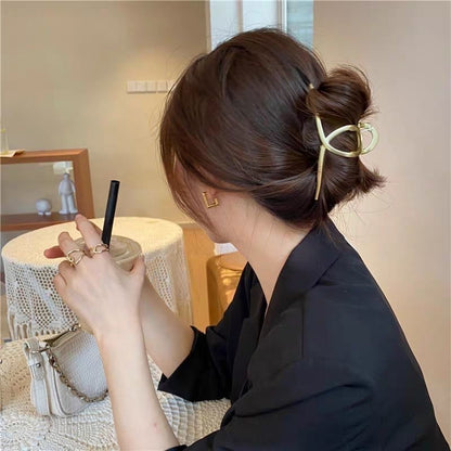 5PCS Large Brushed Metal Claw Clips Hollow Non-slip Hair Catch Barrette Jaw Clamp Hairpins for Fixing Hair Women Girls Thin Thick Hair