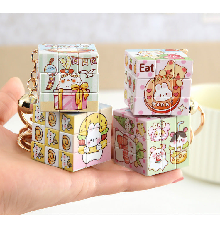 Mini cube Demon Keychain, Cartoon Hunters Figure Key Pendants Silicone for Bag backpack Keyring Decoration Pendants Adults Party Favors Birthday Party Supplies (Hamster)
