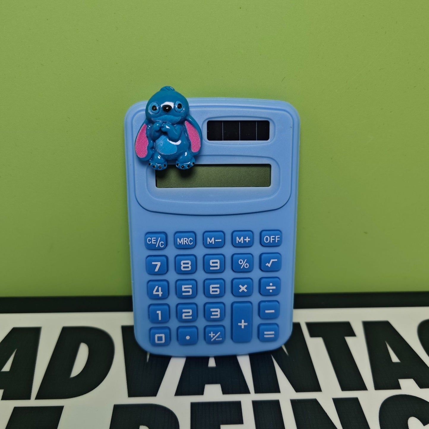 Pocket Calculator, Classic and advanced functions, Desktop Calculator with Large LCD Display and Sensitive Button,Standard Function for Office, Home, School (Stitch)