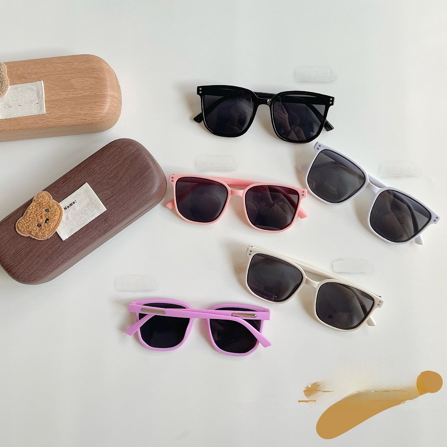 Kids Sunglasses Girls, pink Girls Sunglasses Colourful with strap, Funky Party children Favor, for Kids Toddler UV400 Age 3-10